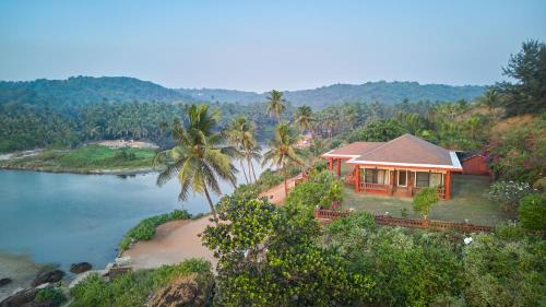 SaffronStays The Devrai by the Sea