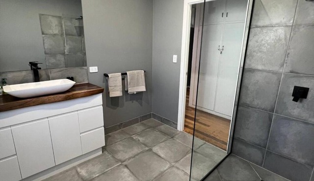 Secure and Ample Private Parking 3Bed 2Bath Home in Aitkenvale