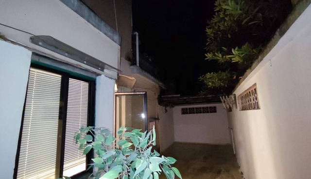 Shanghai 2Br flat with garden& floor heating nr line2/11 Jing an temple in Shanghai