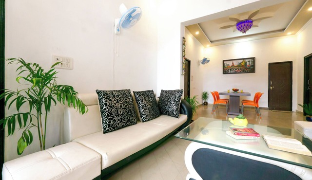 Spacious 6-bedroom building in marvelous Dehradun with AC