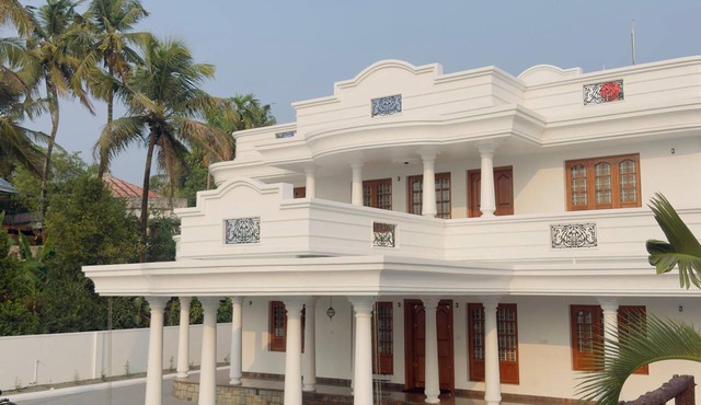 Spacious, fully air-conditioned 4-bedroom ensuite home