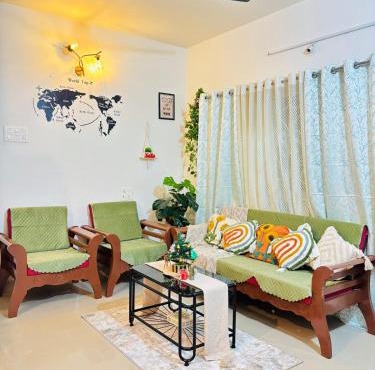 Stay at Sakhis, 2BHK spacious Flat, 5 mins to Anjuna beach