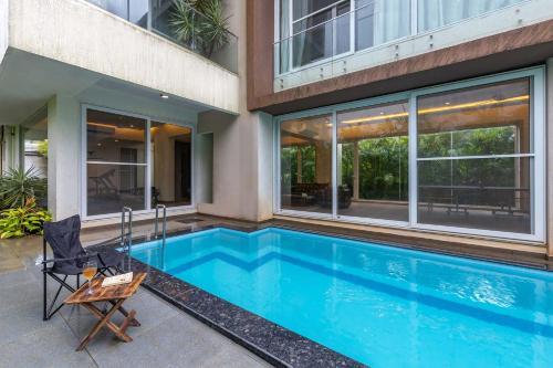 StayVista's Bianco Villa - Hill-View Villa with Private Pool, Jacuzzi, Gym & Games Room