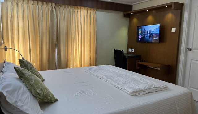 Studio Apartment Suite with kitchenette