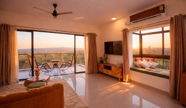 Sukoon: Palolem - South Goa - Valley-View 1BHK with Pool & Panoramic Sunroom