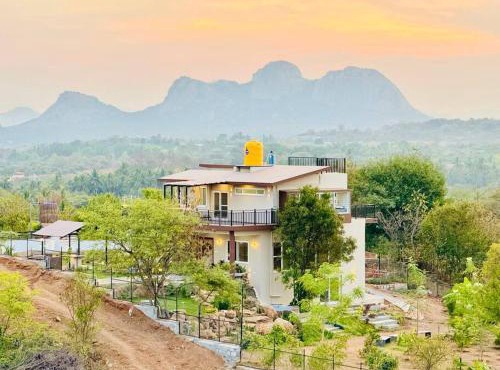 Sunny Side Up Farmstay in Sūlagiri
