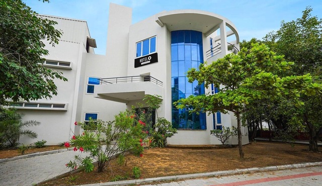 Super Hotel O ECR Stays