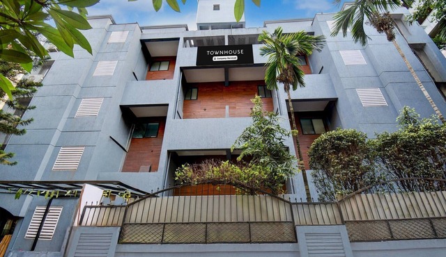 Super Townhouse Formerly Silver Crest