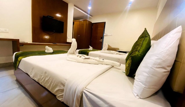 Tetrad Hotel - International Airport Road Hebbal