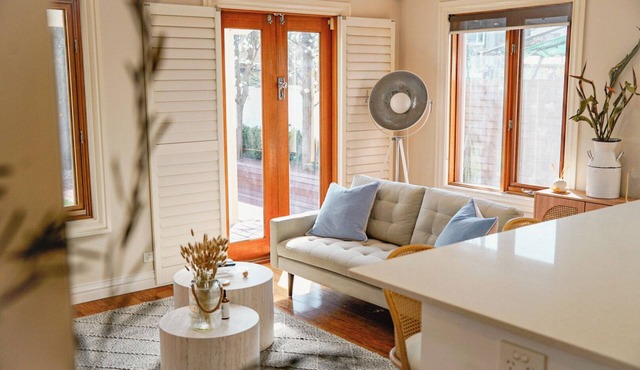 The Braddon Classic - a spacious two-story home in the heart of Canberra in Braddon