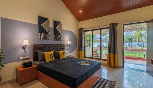 The Hosteller Lonavala City Centre