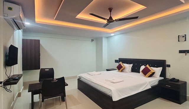 Townhouse Oak Phaltan