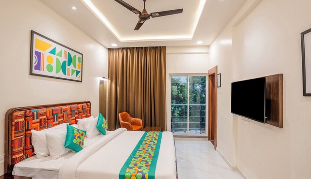 Treebo Parashar Max