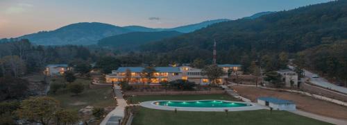Twamev Corbett in Amgarhi