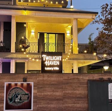 Twilight Haven - 4 BHK with Private Swimming Pool