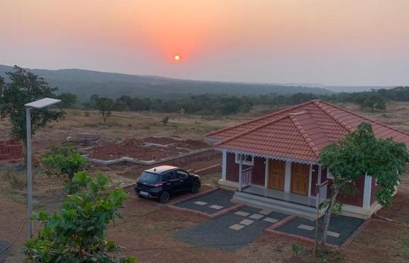 Villa 135 Konkan Trails Dapoli Only families welcomed