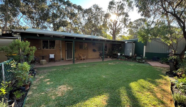 Yallingup Rammed Earth Cottage - 2Bed Pet Friendly in Yallingup