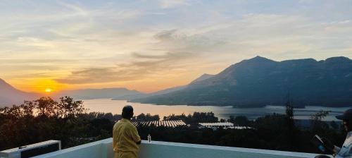 Yatri Lakeview Villa