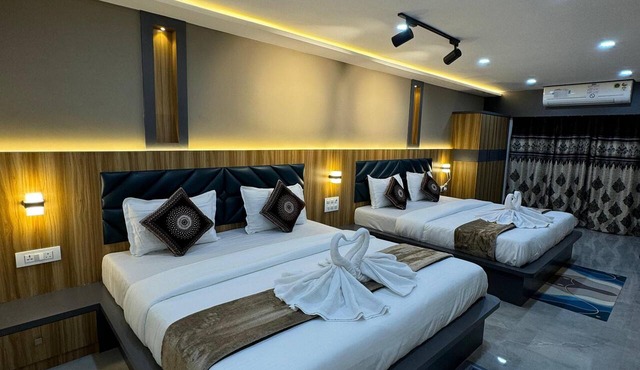 Yatri Stay inn