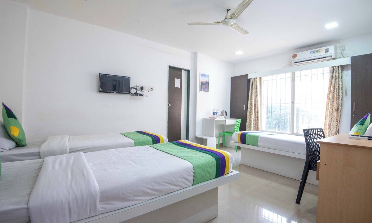 Phase 1 Hotel | Treebo Empire Executive, Hinjewadi