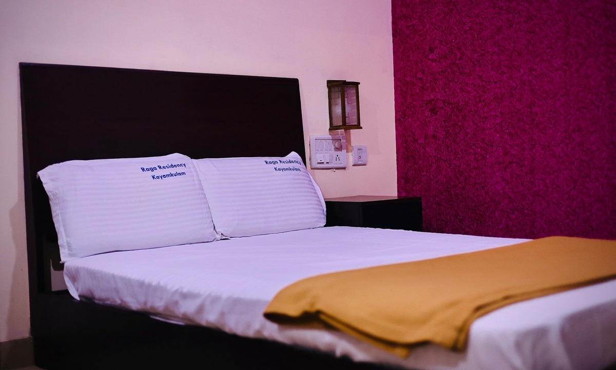 Kayamkulam Hotel | Raga Residency