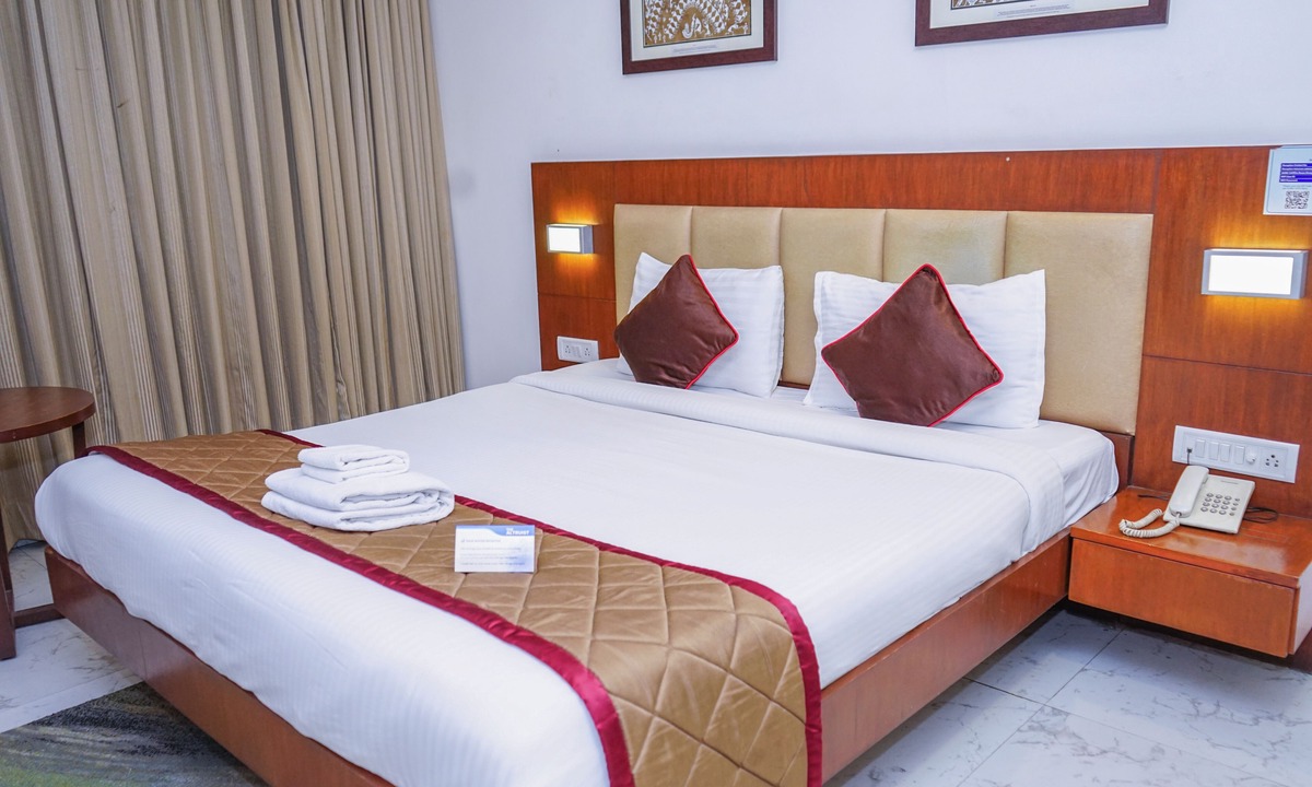 Kopar Khairane Hotel | The Altruist Navi Mumbai Hotel