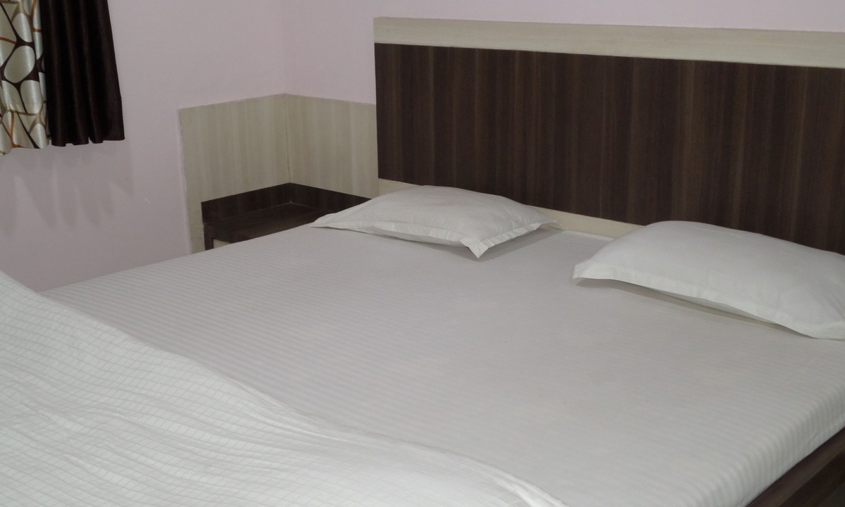 Dhule Hotel | Hotel Amit Plaza