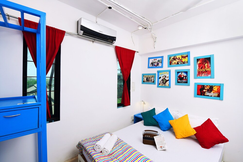 Masjid Bandar Hostel | goSTOPS Mumbai - Hostel