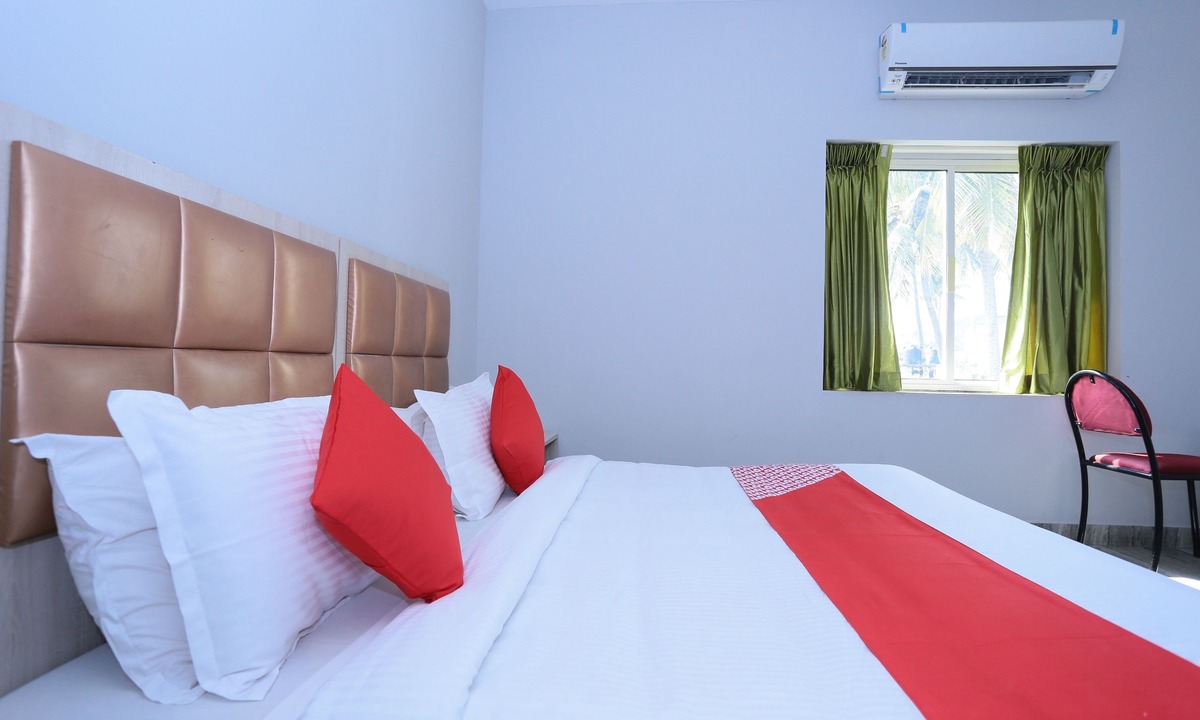 Palayam Hotel | OYO Flagship 16910 Hotel Prince Palace