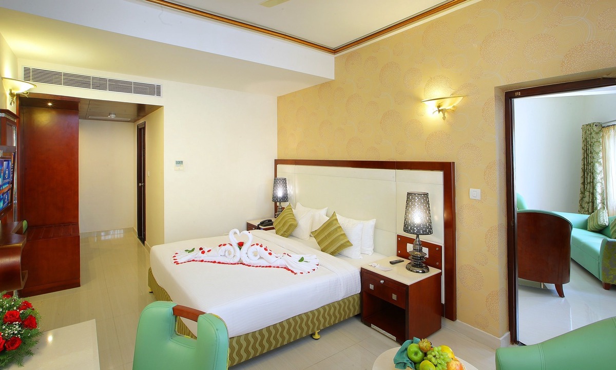 Neyyattinkara Hotel | Hotel Port Palace Kovalam