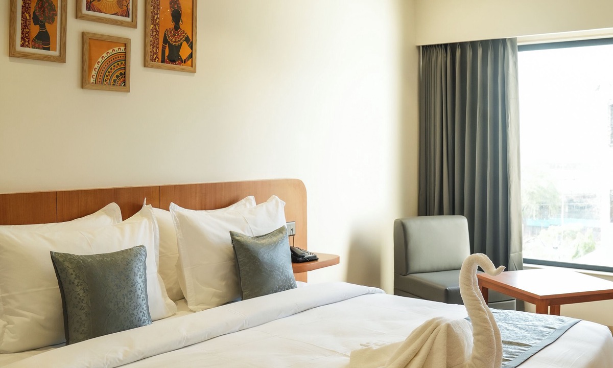 Jalgaon Hotel | Mastiff Hotel Crystara, Jalgaon