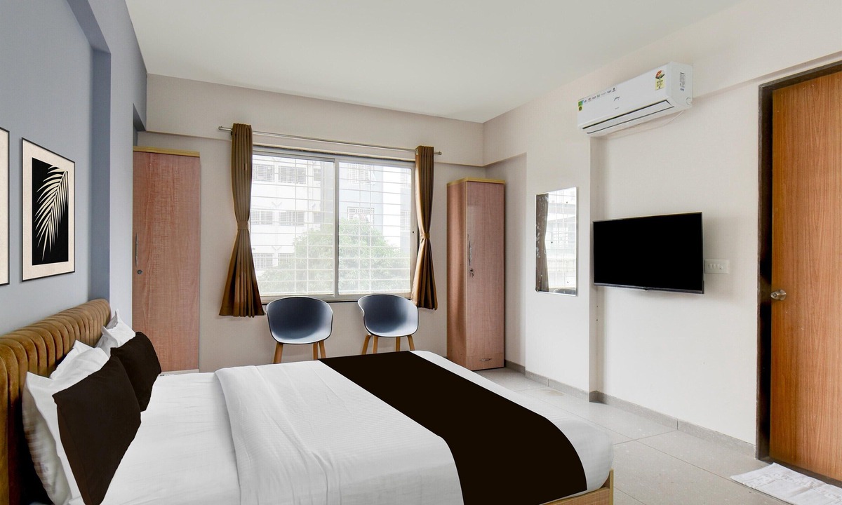 Pune House | Classic With Balcony Indu Ville