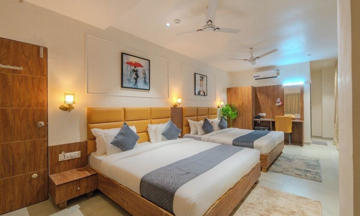 Bilimora Hotel | Hotel TGR