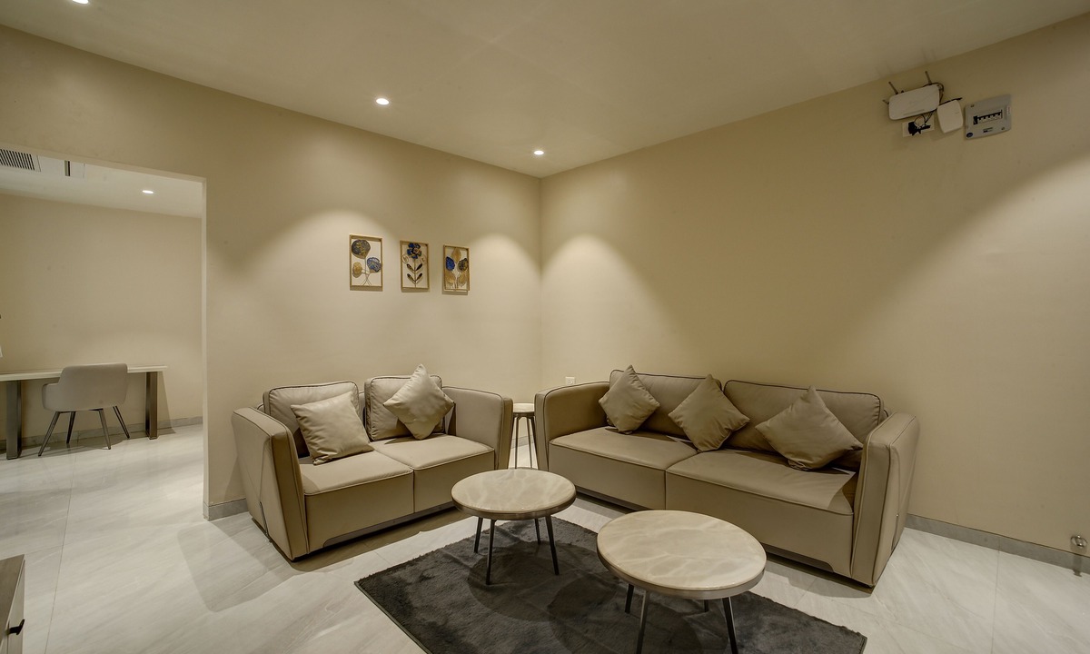 Hadapsar Hotel | StayBird Capital- Business Hotel
