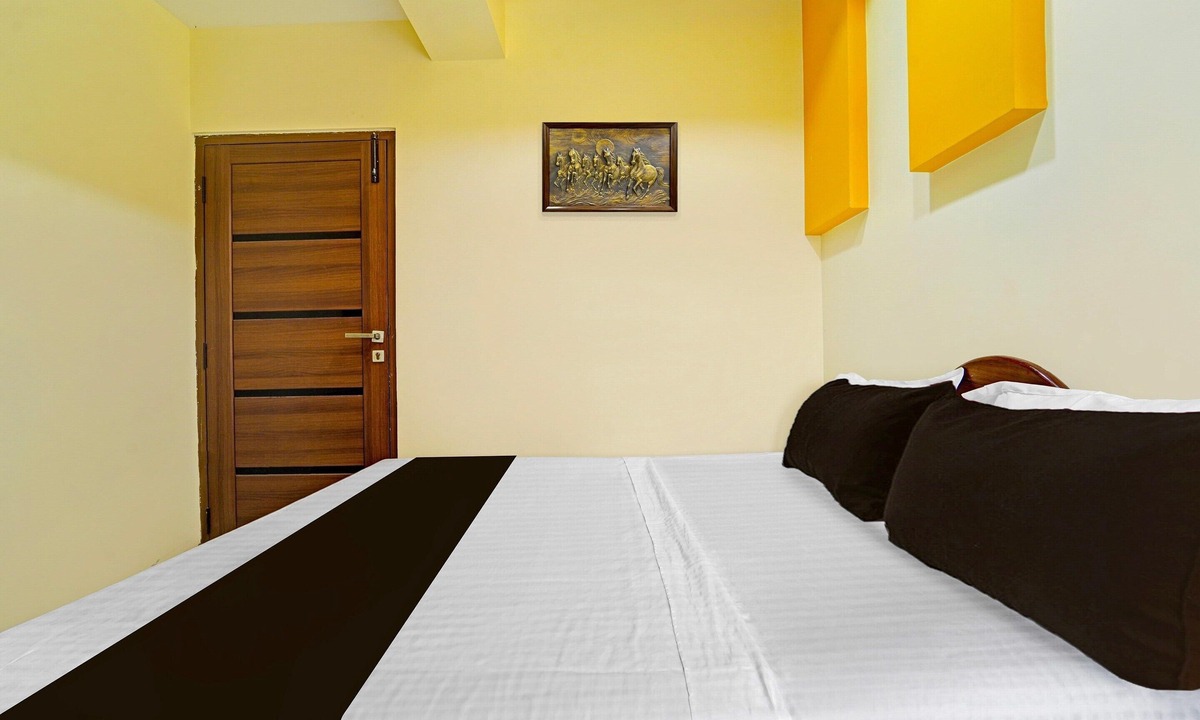 Dindigul House | Classic G K Building
