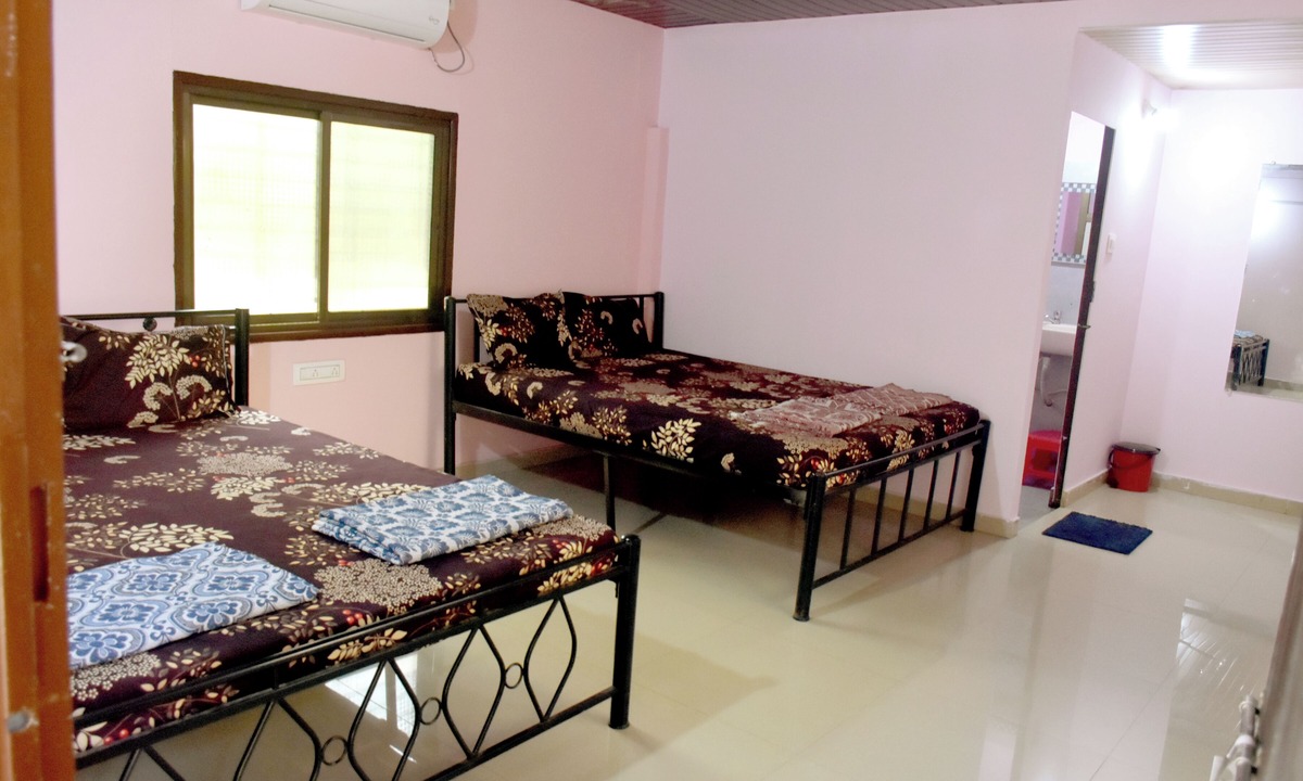 Vada Hotel | Nivant Agro Experience