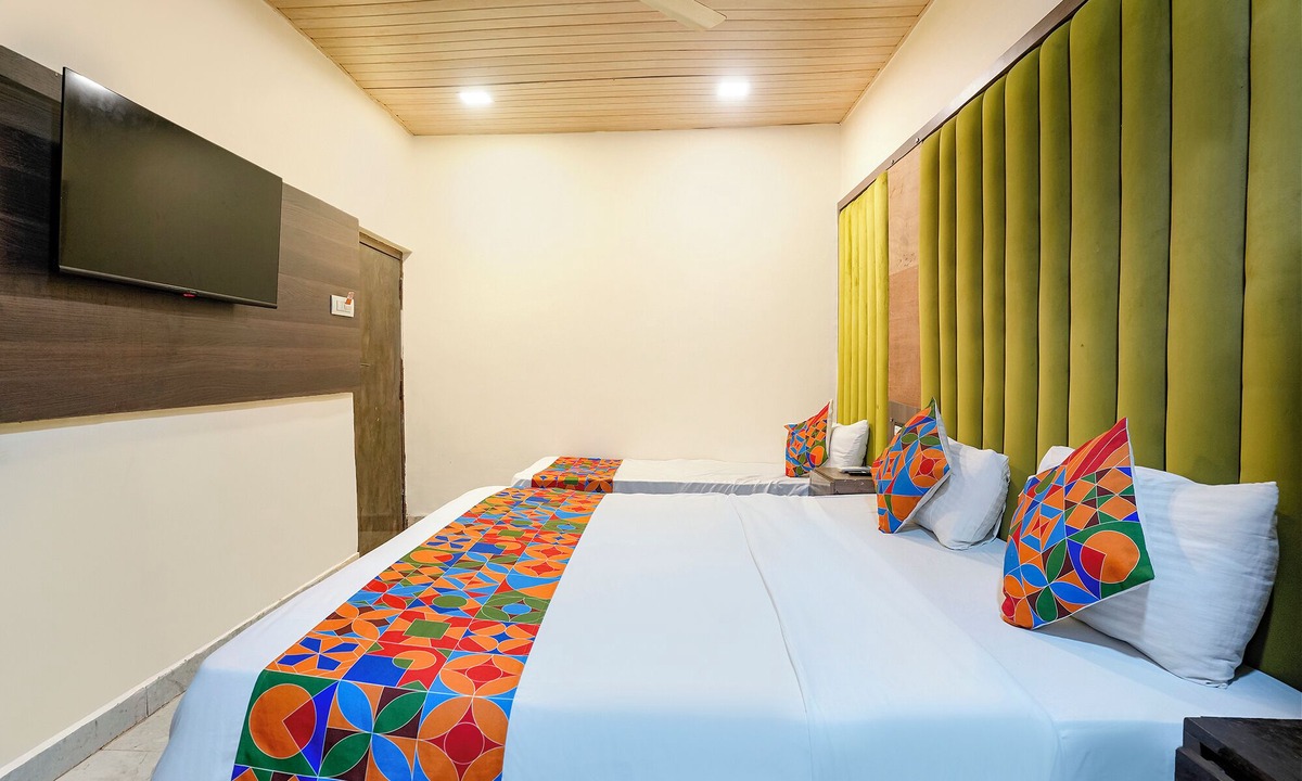 Andheri West Hotel | Fabhotel B Town