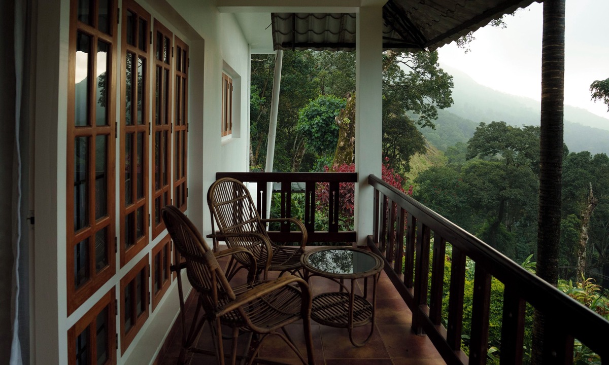 Pallivasal Hotel | Bracknell Resort Munnar