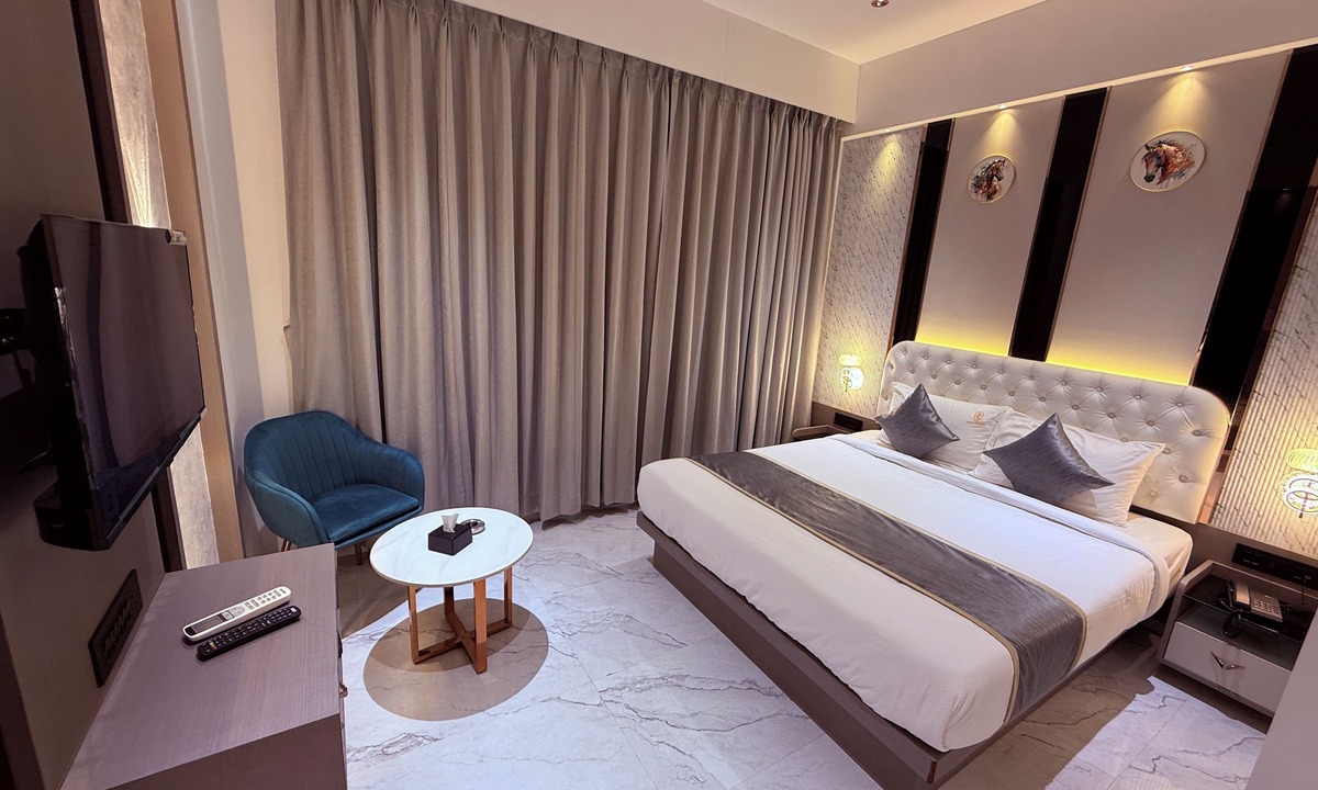 Dombivli East Hotel | Hotel Stellar Suites Dombivali