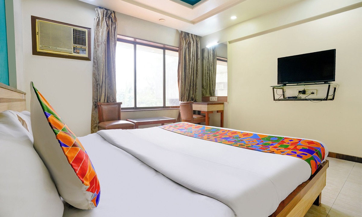 Kalamboli Hotel | Fabhotel Guru Heritage