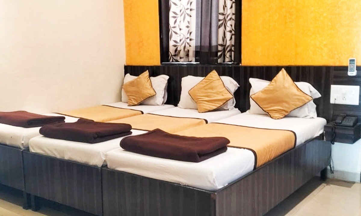 Shirdi Hotel | Hotel Shri Pushpanjali Shirdi