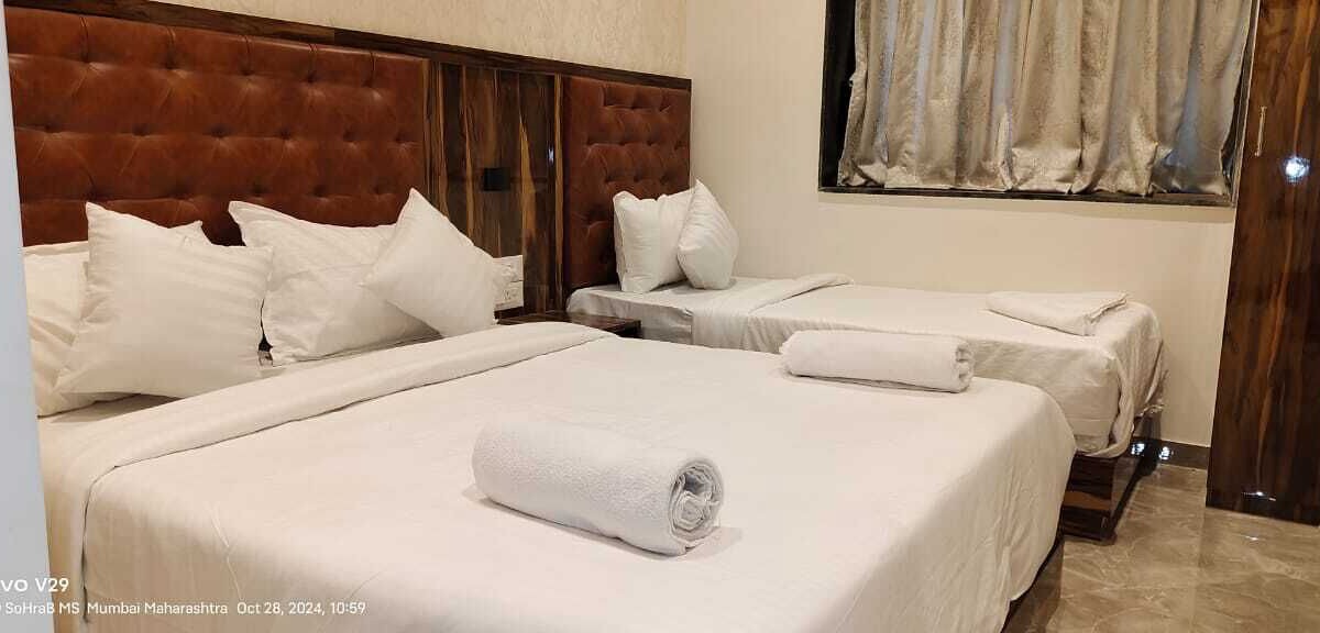 Azad Maidan Hotel | Hotel Sanjary International