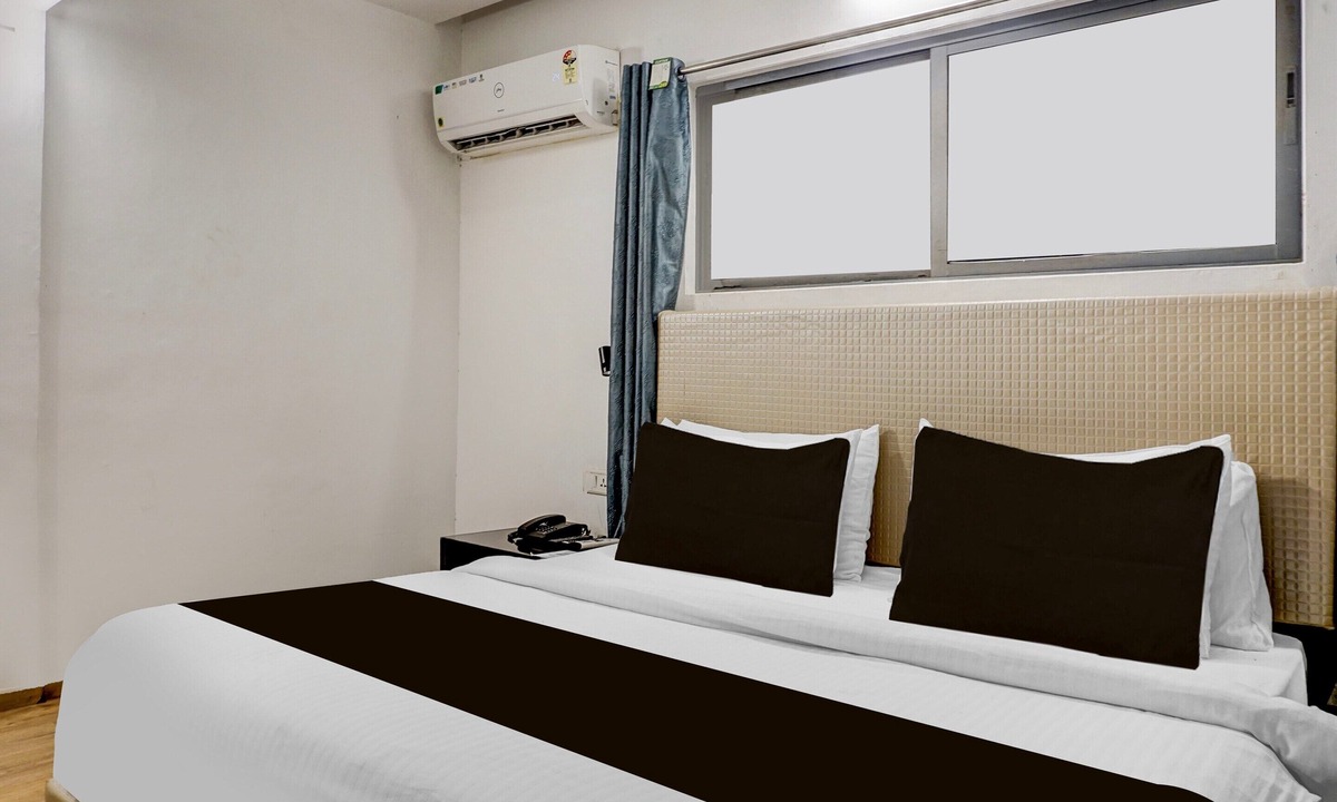 Jogeshwari West House | Classic Hotel Arma Town House Mumbai