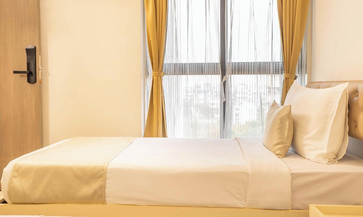 Kurla West Hotel | Z Bliss Suites