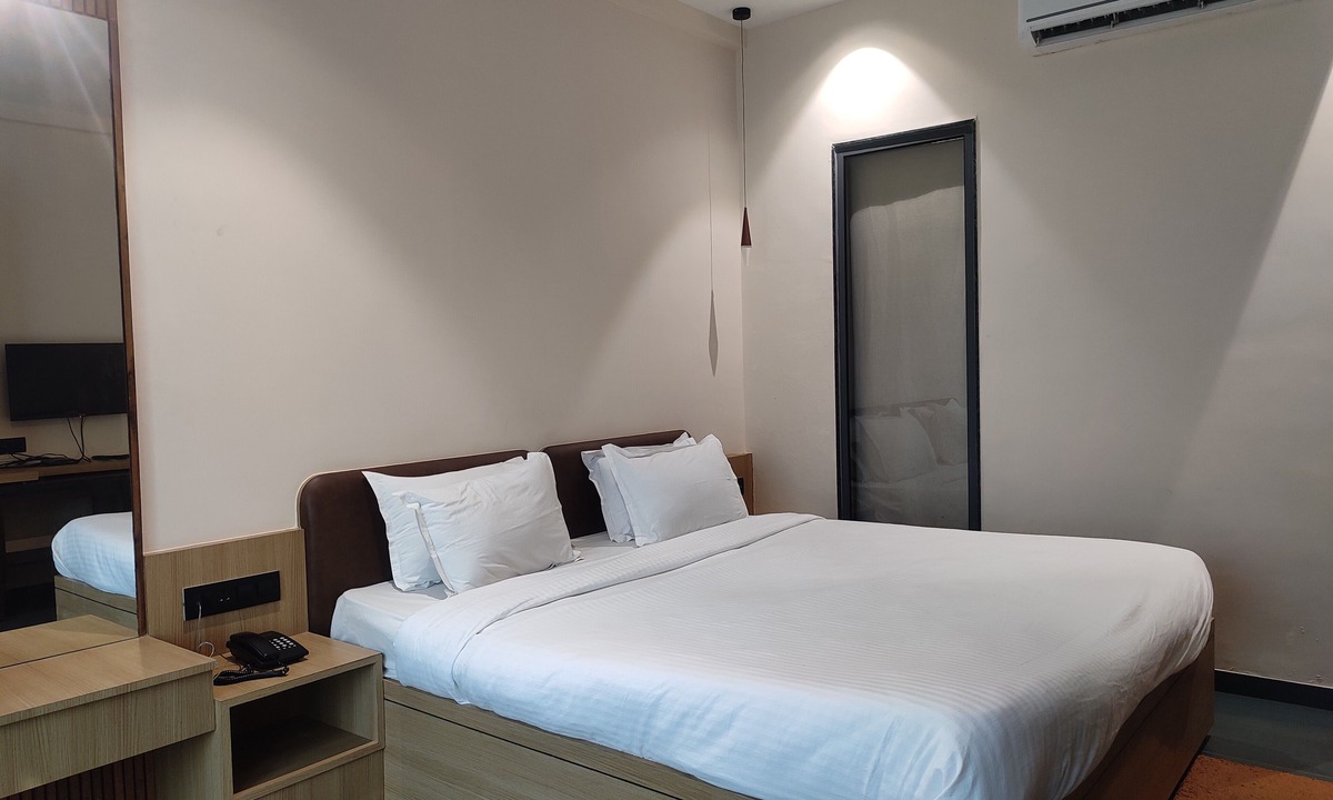 Navapur Hotel | VITS Roccia Hill Resort and Adventure Park ,Navapur