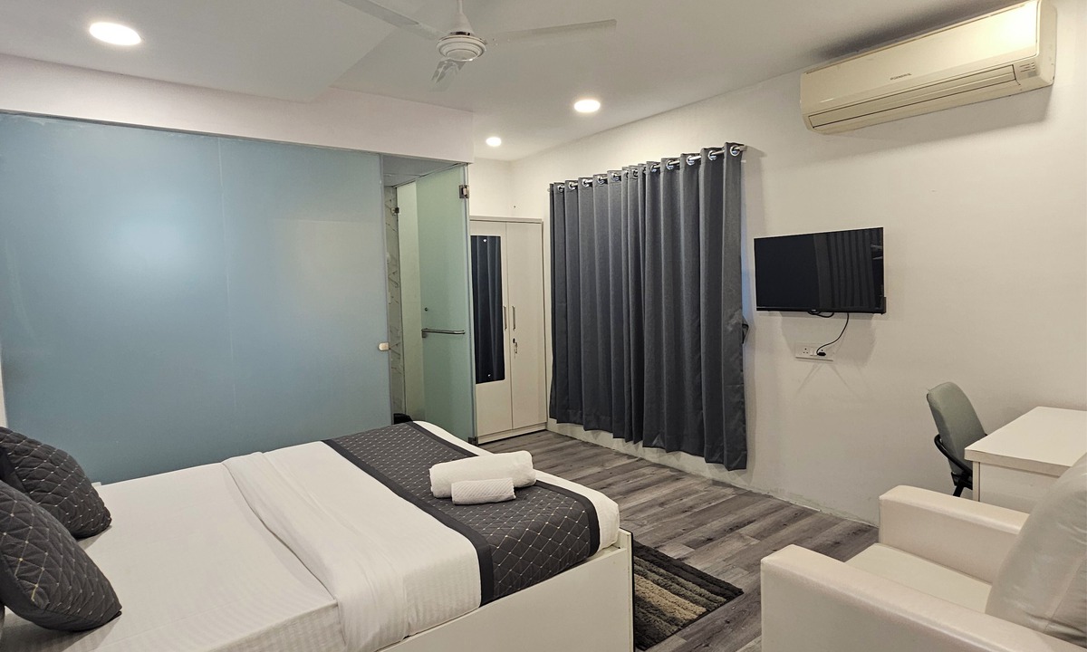Kandivali East Hotel | Astha Kandivali Service Apt