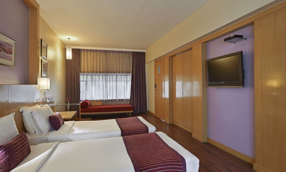 Prabhadevi Hotel | Hotel Heritage formerly known as Comfort Inn Heritage