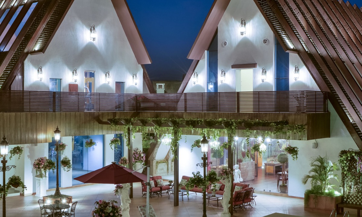 Valsad Hotel | Woods The Clubhouse - Mangalyam Meadows