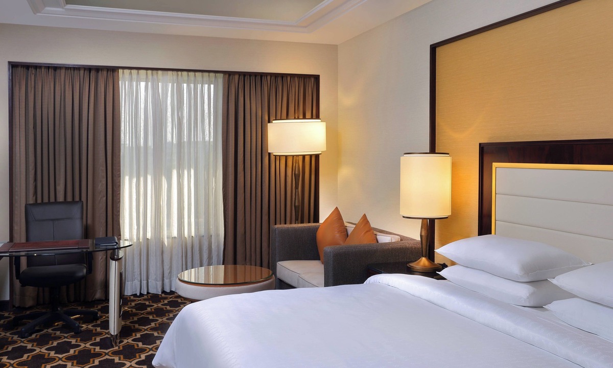 Pune Hotel | Sheraton Grand Pune Bund Garden Hotel