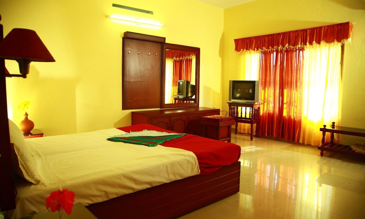 Kumily House | Jungle Palace Homestay